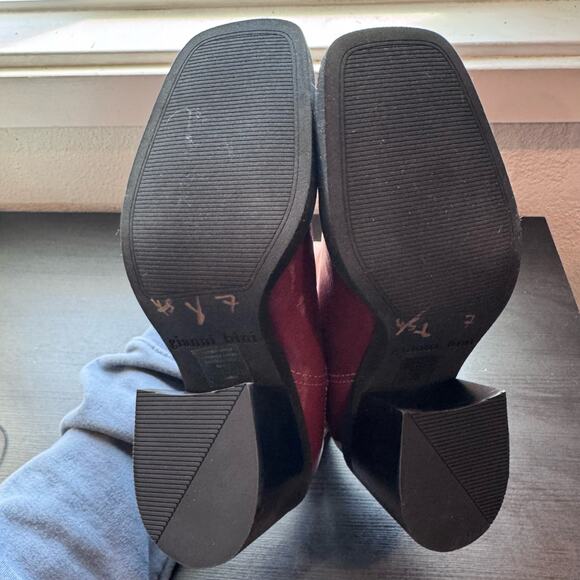 Gianni Bini Banks Crinkle Patent Double Gore Square Toe Booties Size 7 - Picture 9 of 10